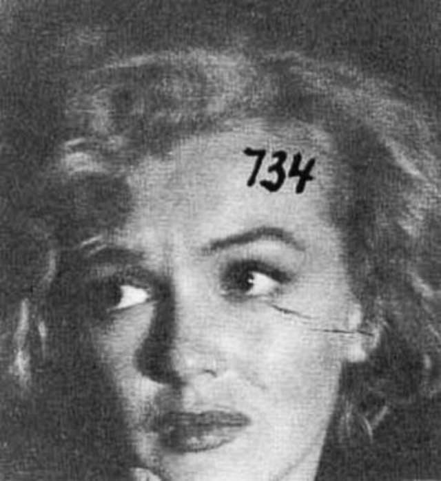 Dark Side of Marilyn Monroe: Sad Photos of Sleepless Monroe by Andre de Dienes, 1953