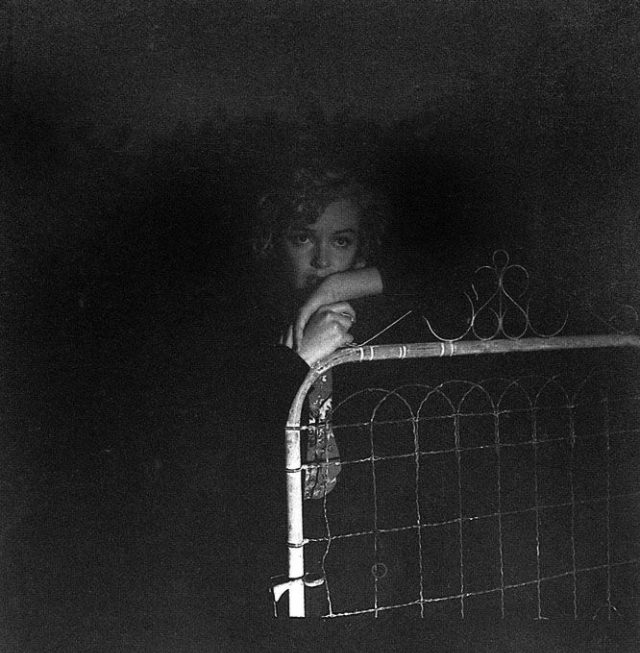 Dark Side of Marilyn Monroe: Sad Photos of Sleepless Monroe by Andre de Dienes, 1953