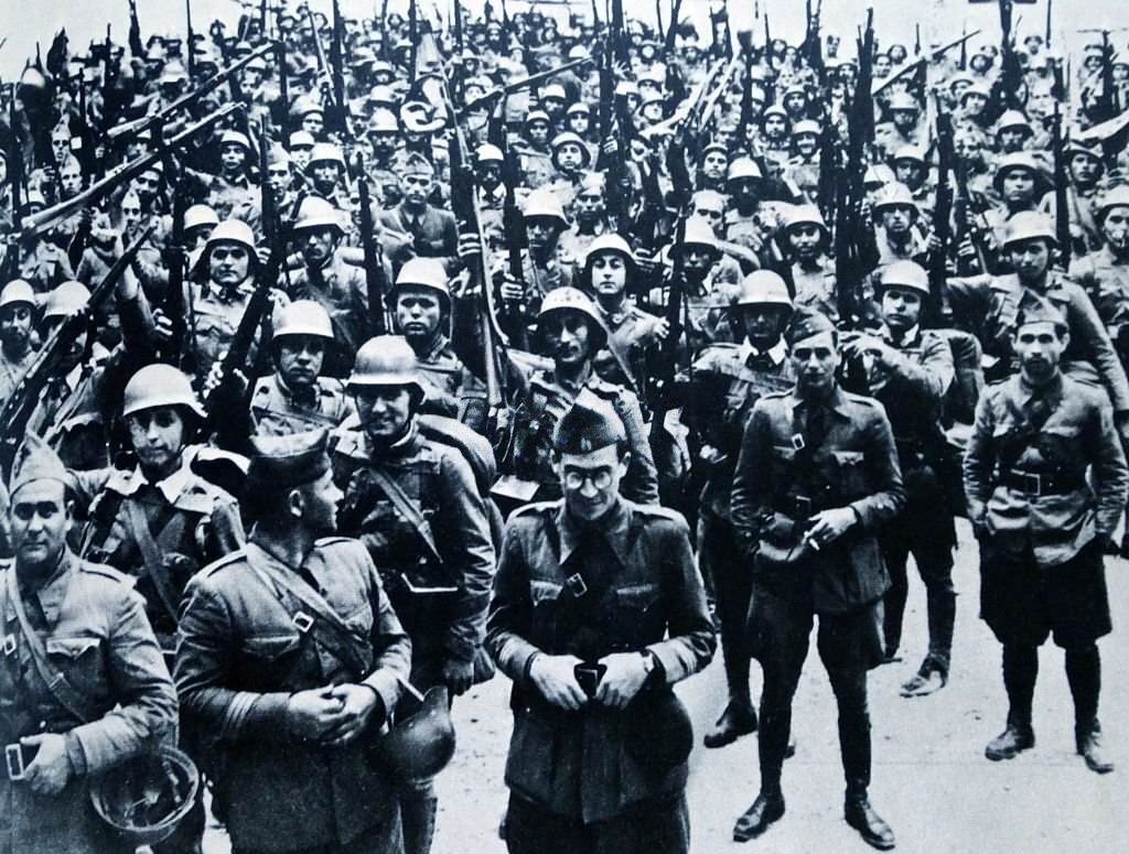 The Almansa regiment enters Tarragon during the Spanish civil war. Tarragona surrendered on 14th January 1939.