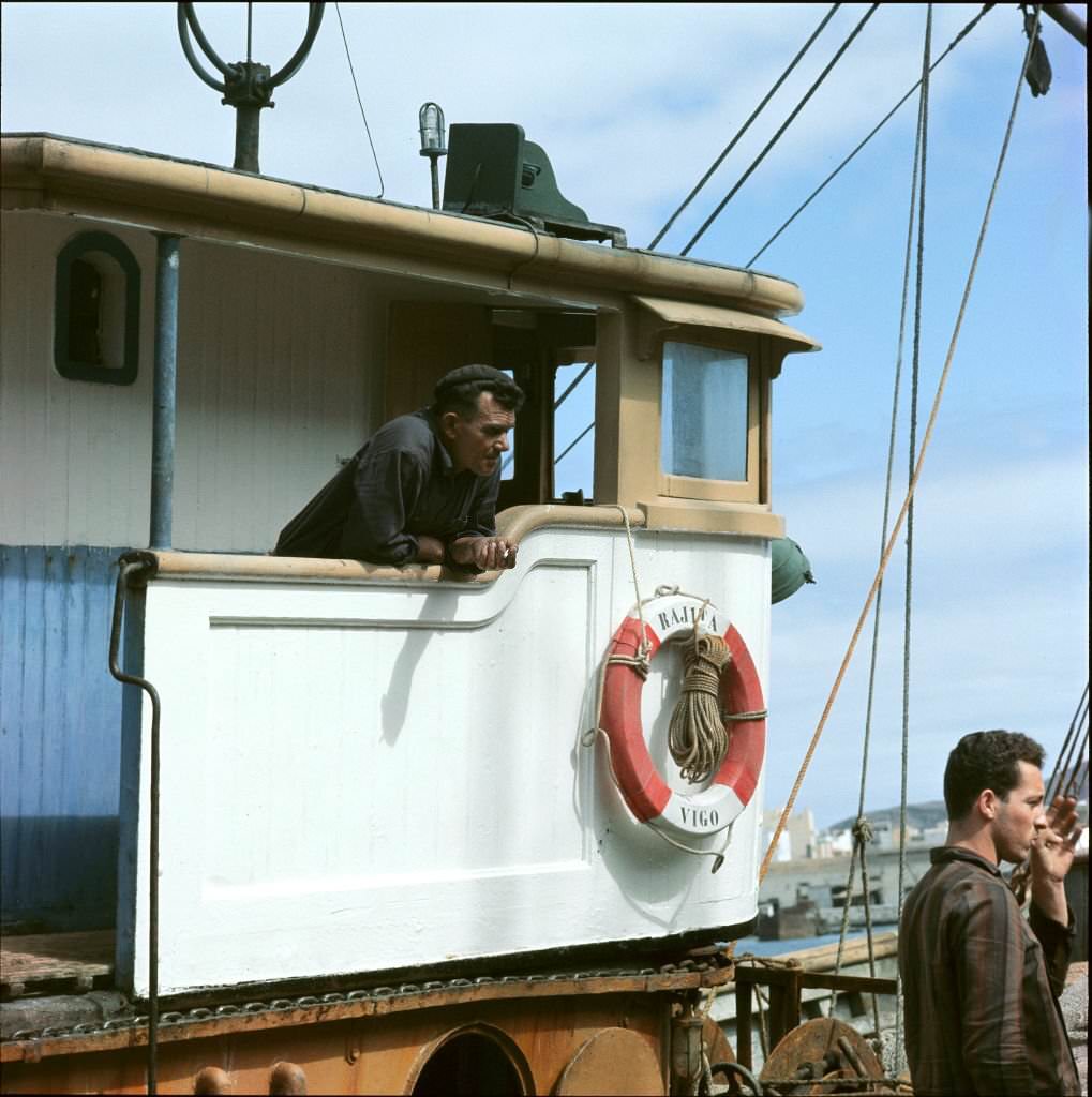 Dockers in the port of Tenerife, 1970