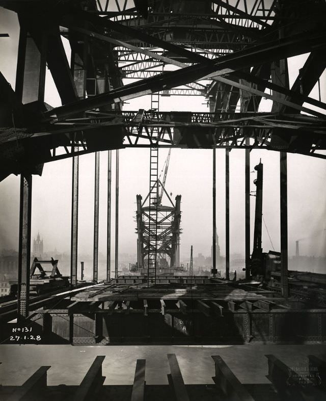 View through the girders from the Gateshead side of the Tyne Bridge to the Newcastle side, January 27, 1928