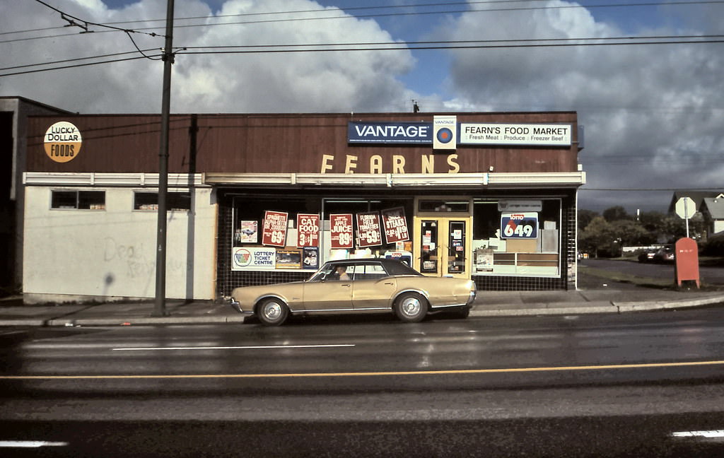 Fearn's Food Market on Main Street, Vancouver, 1984