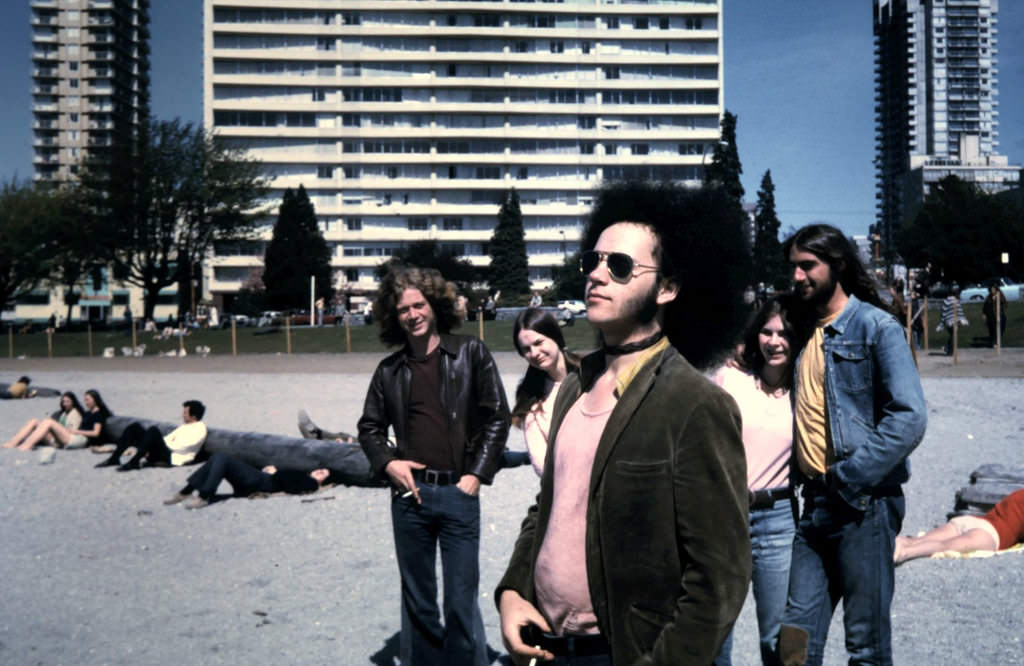 Vancouver Youth Life in the 1970s Through These Vibrant Candid Photos