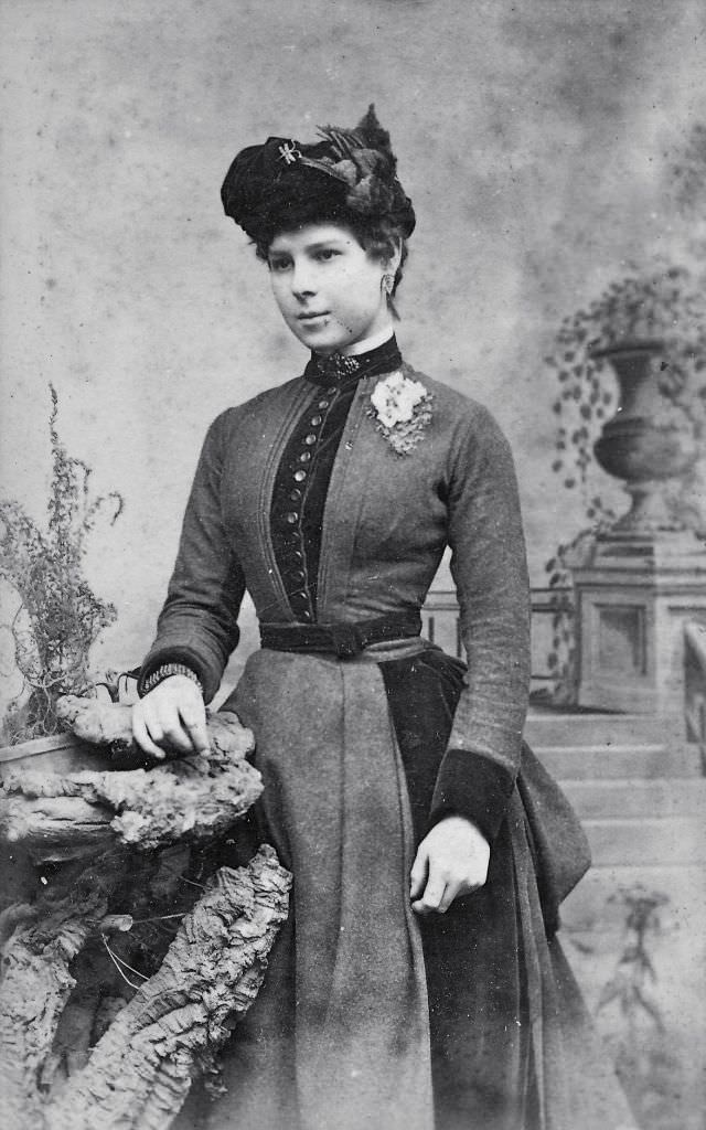 Indispensable Undergarment of Victorian-era: Beautiful Victorian Women in Tight Corsets from the late 19th Century