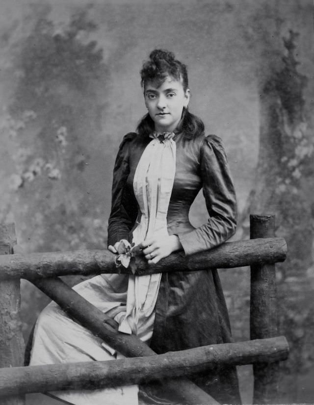 Indispensable Undergarment of Victorian-era: Beautiful Victorian Women in Tight Corsets from the late 19th Century