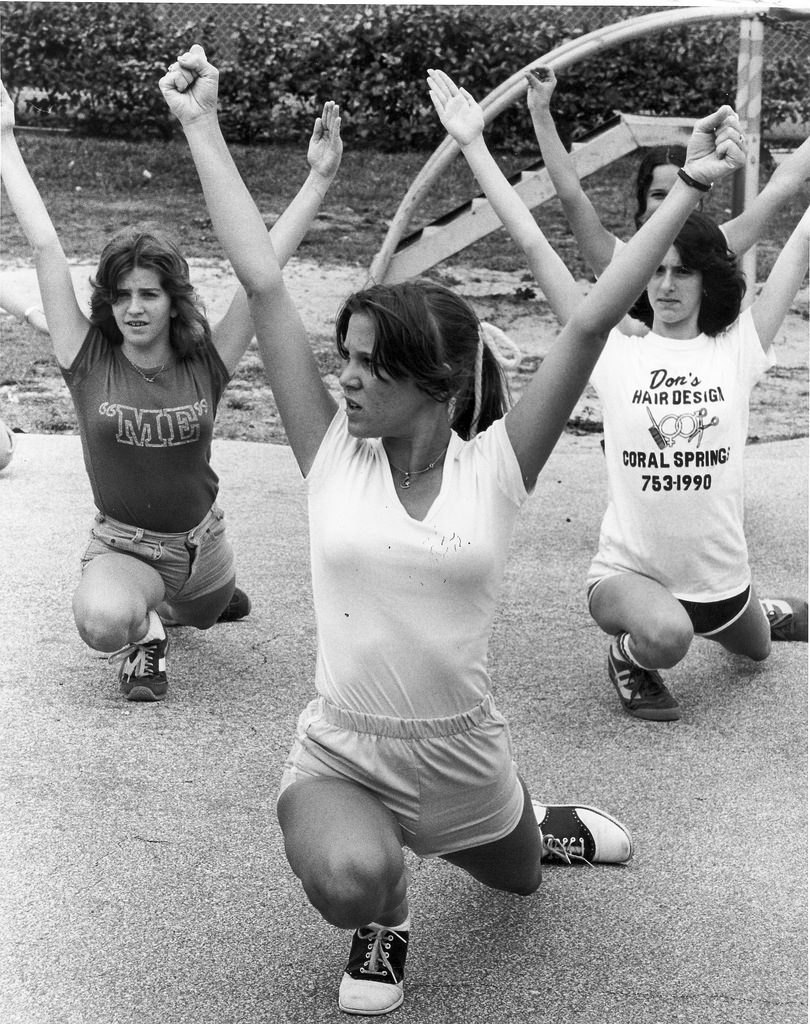 Women in Saddle Shoes: Fabulous Photos Showing the Simple Design of Iconic Footwear during their Peak Popularity