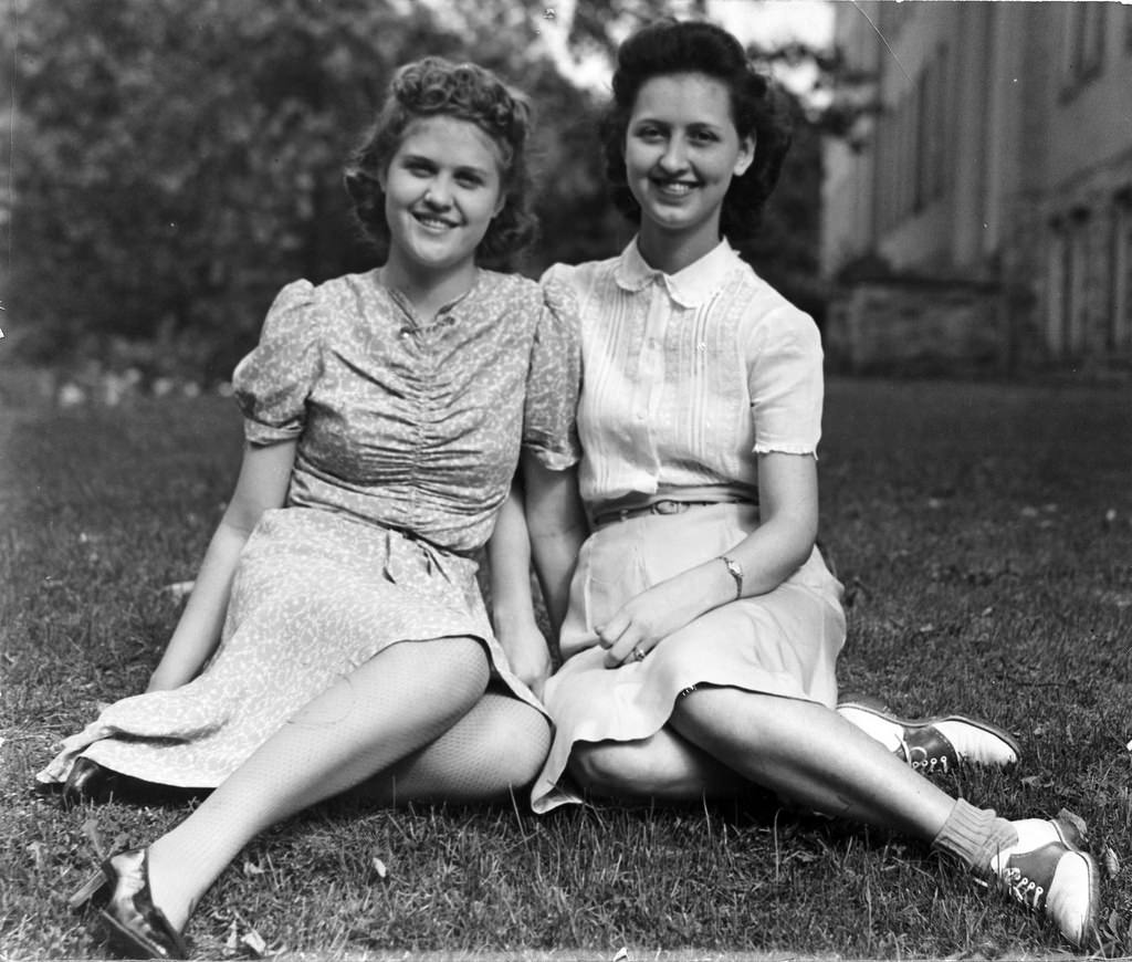 Women in Saddle Shoes: Fabulous Photos Showing the Simple Design of Iconic Footwear during their Peak Popularity