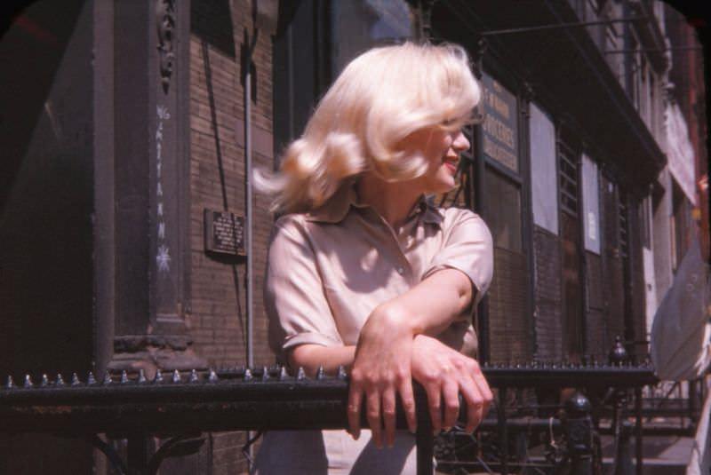 Marilyn Monroe pregnant 1960