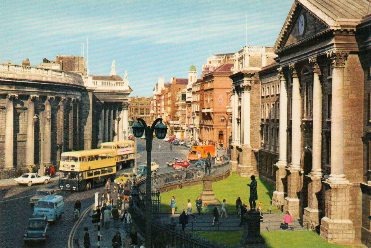 Trinity College and Bank of Ireland, College Green.Postcard published by John Hinde Ltd