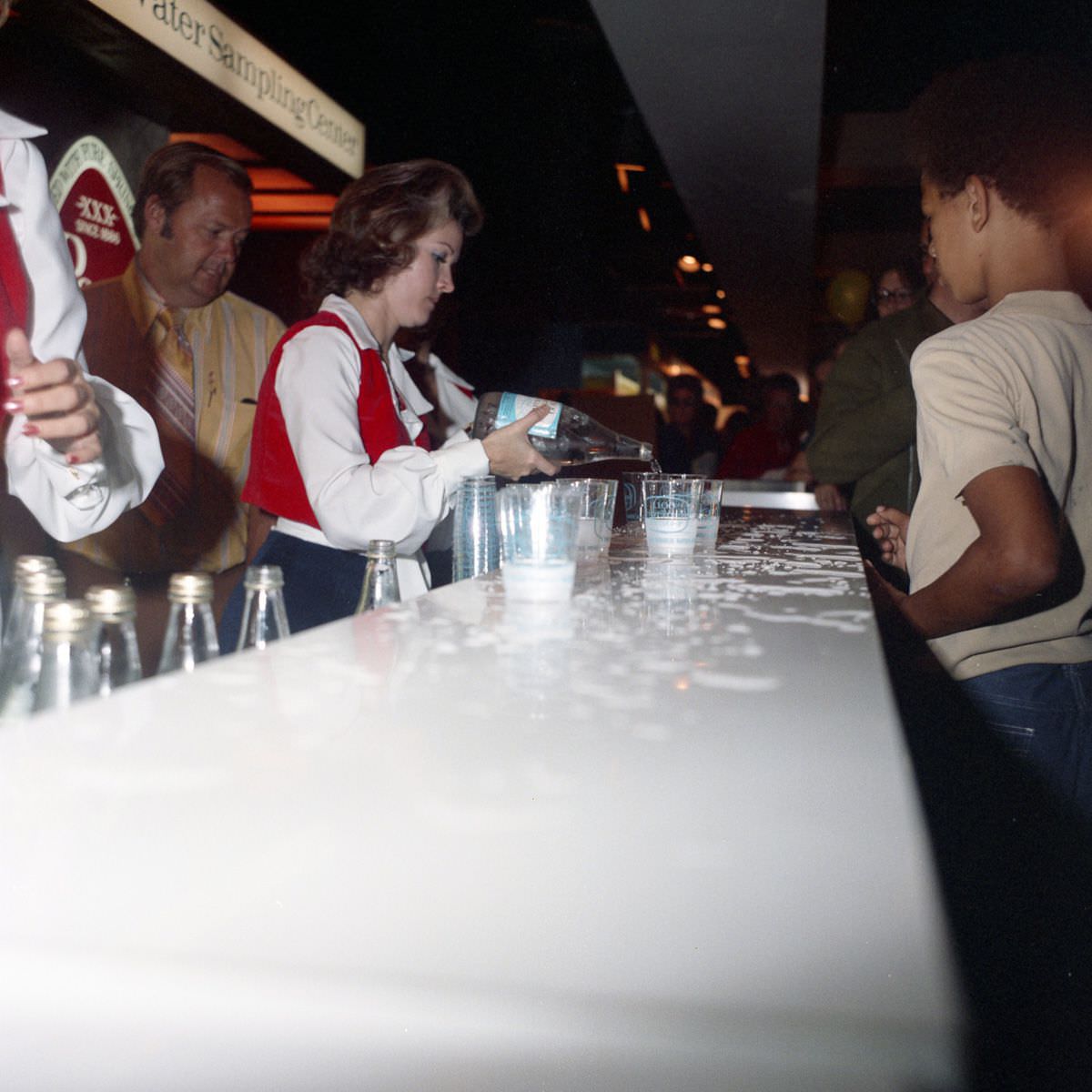 Stunning Photos from the 1972 Texas State Fair Hosted by Pecan Nuts