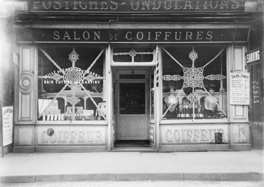 During World War I, Shops in Paris Built Styling Anti-Bombing Windows