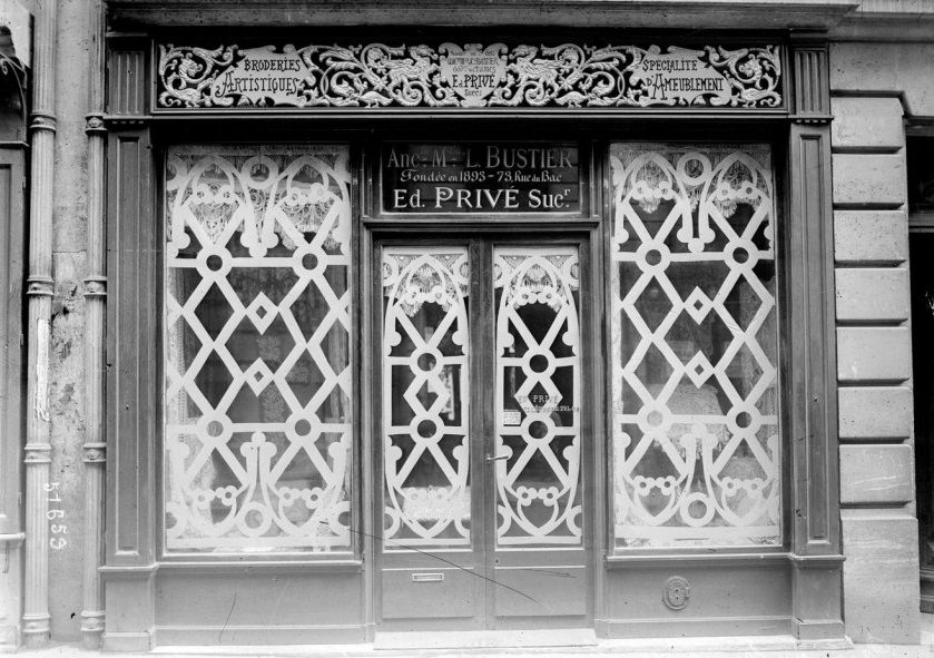 During World War I, Shops in Paris Built Styling Anti-Bombing Windows