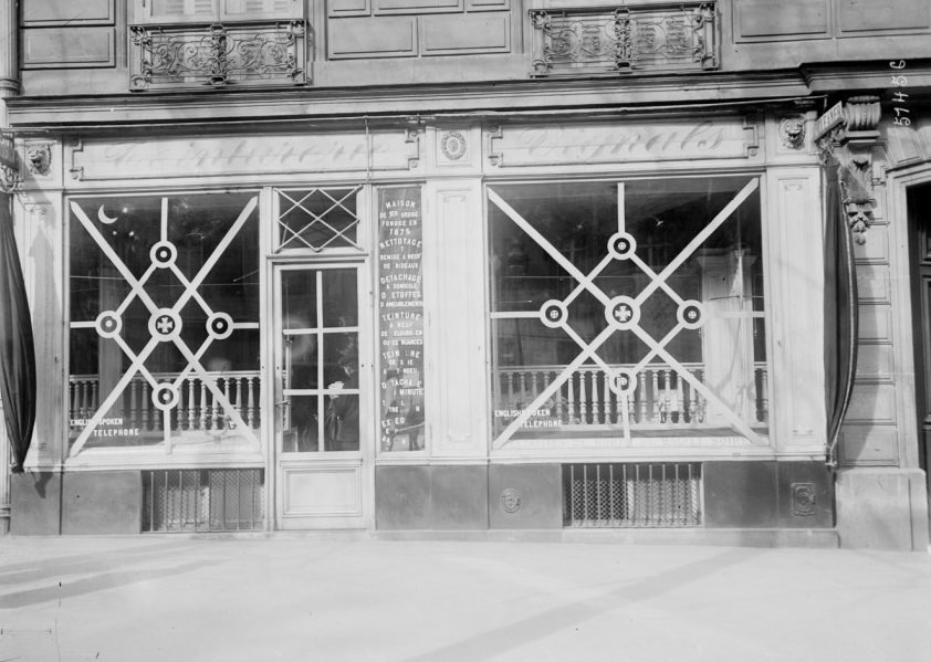 During World War I, Shops in Paris Built Styling Anti-Bombing Windows