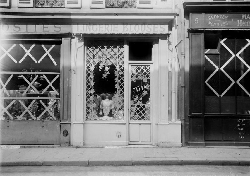 During World War I, Shops in Paris Built Styling Anti-Bombing Windows