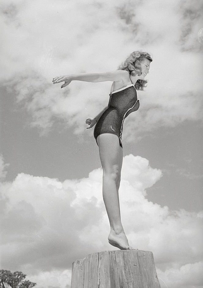 Nancy Stilley Preparing to Dive at Cypress Gardens, Florida.