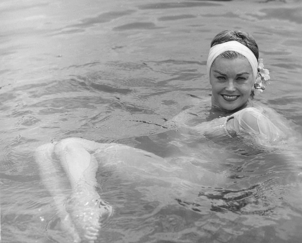 Esther Williams at Cypress Gardens