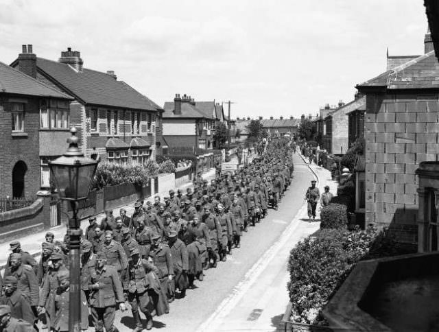 More than six hundred German prisoners, the largest number yet to reach this country since the opening of the second front, arrived in England on June 12, 1944.
