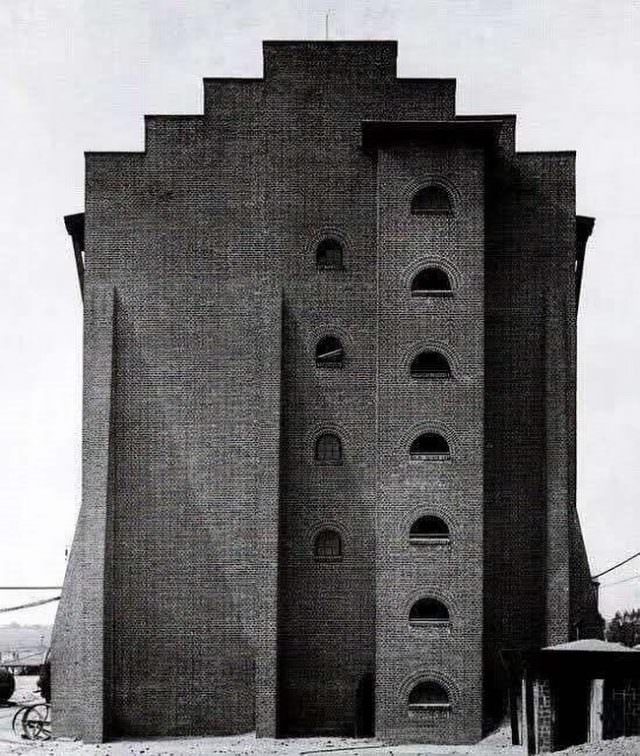 Hans Poelzig's Gothic Architecture: Stunning Buildings and Designs by the Genius German Architect
