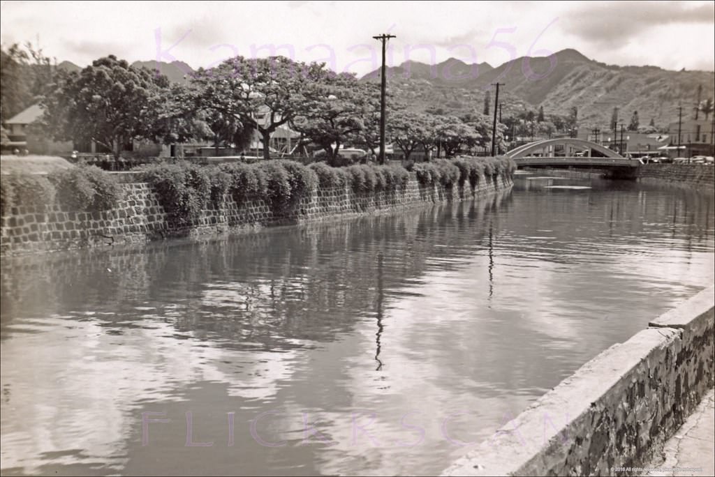 Nuuanu Stream Honolulu 1940s.