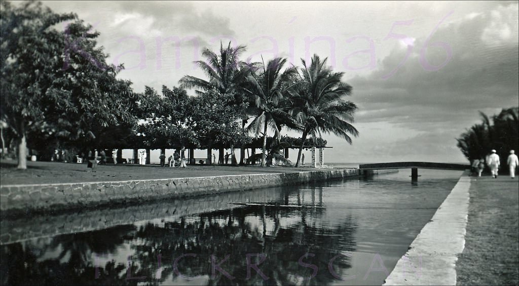 Waialae Beach Park Makai, 1940s