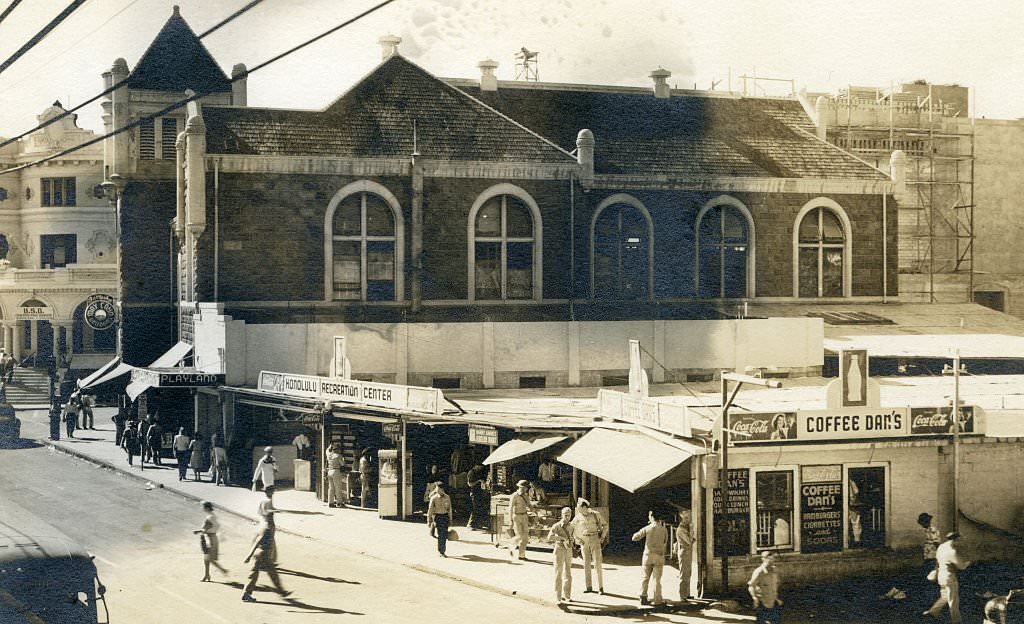 Honolulu Recreation Center, 1940s