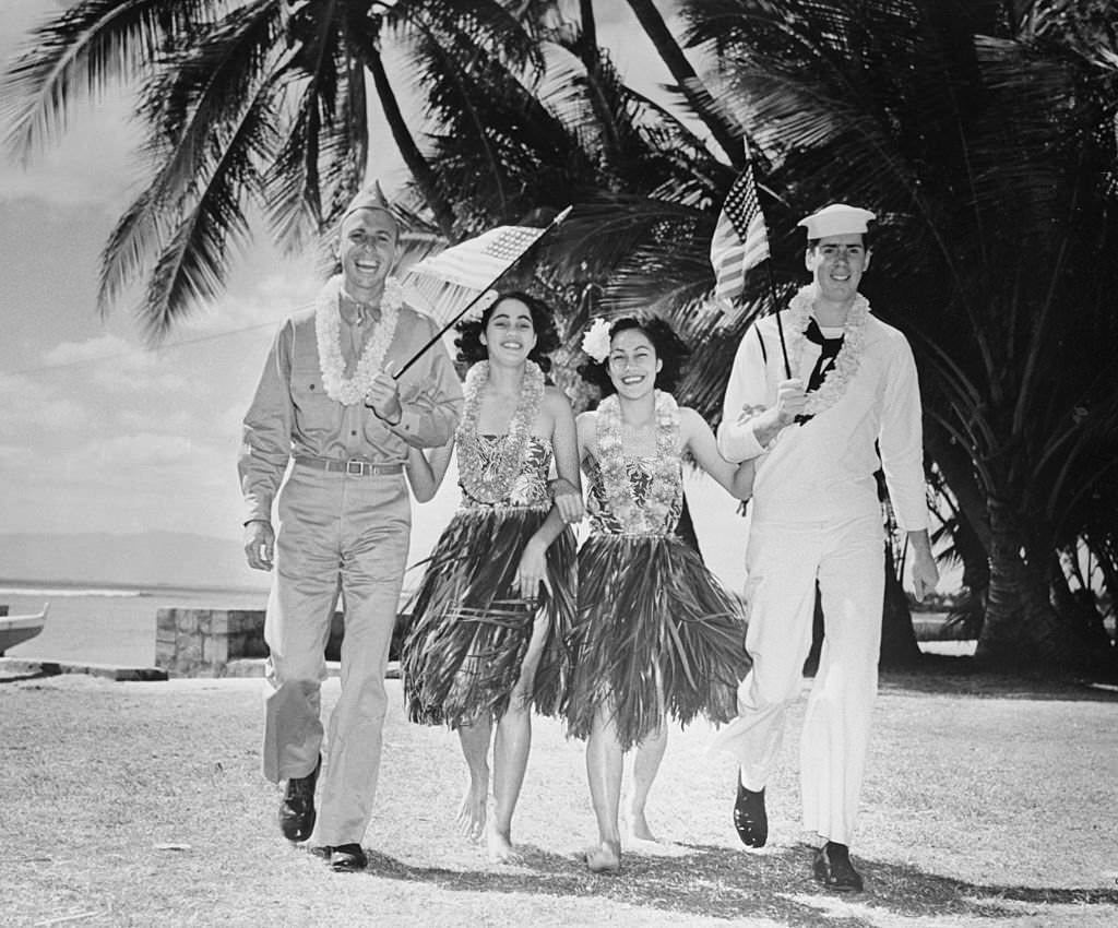 Soldiers Help Celebrate Hawaii's Flag Day Festivities. Waikiki, Hawaii, 1940s