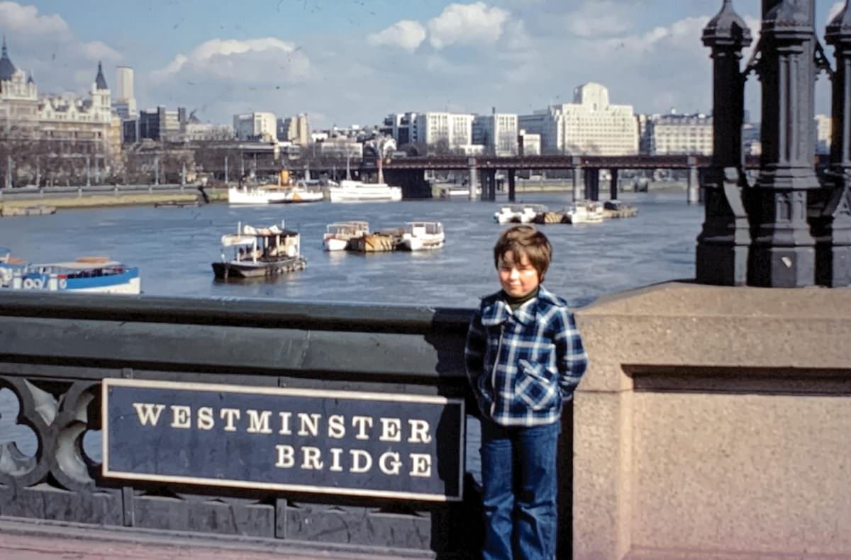 Fabulous Vintage Photos of London in 1977 and 1978 by Przemek Vonau