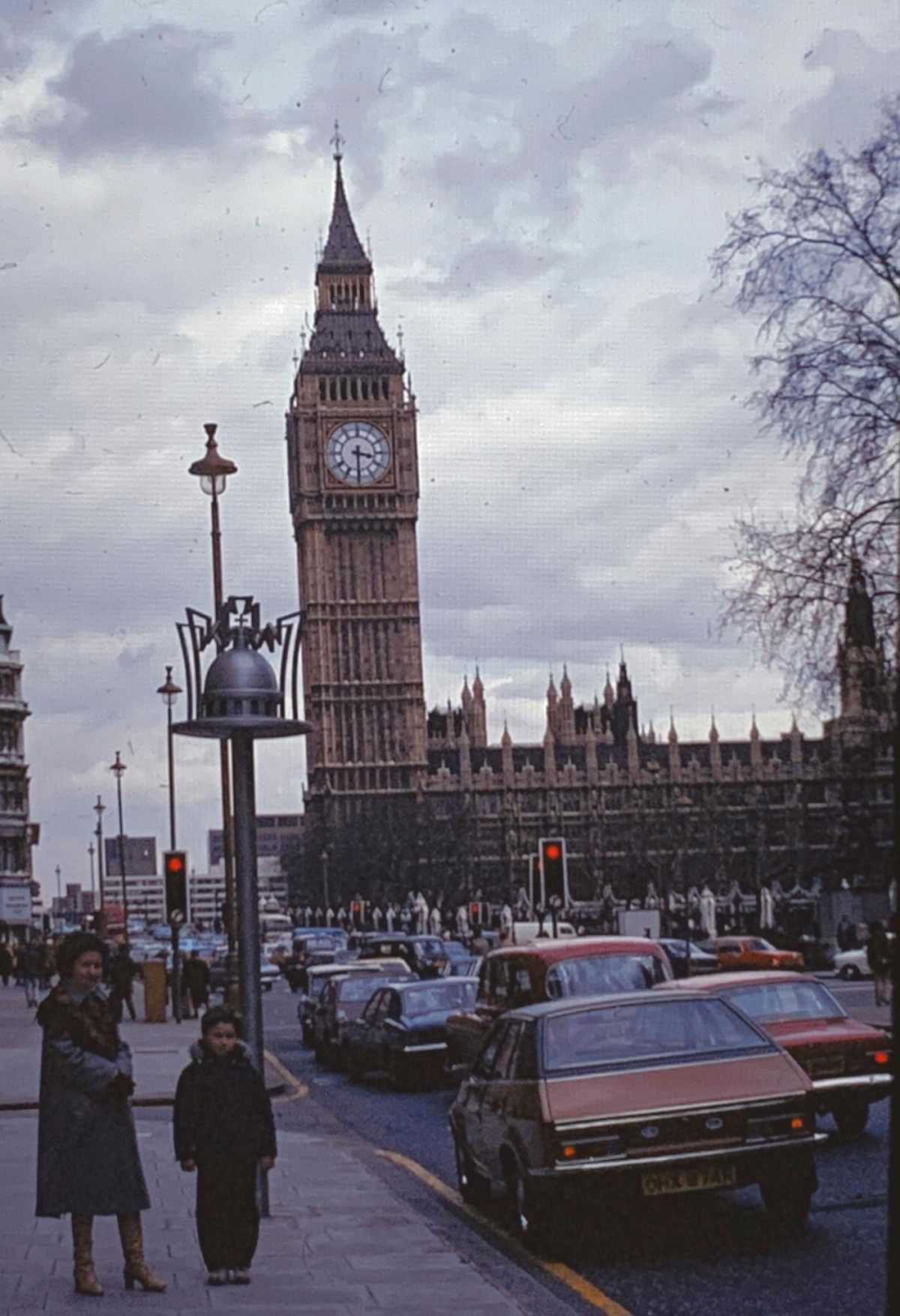 Fabulous Vintage Photos of London in 1977 and 1978 by Przemek Vonau