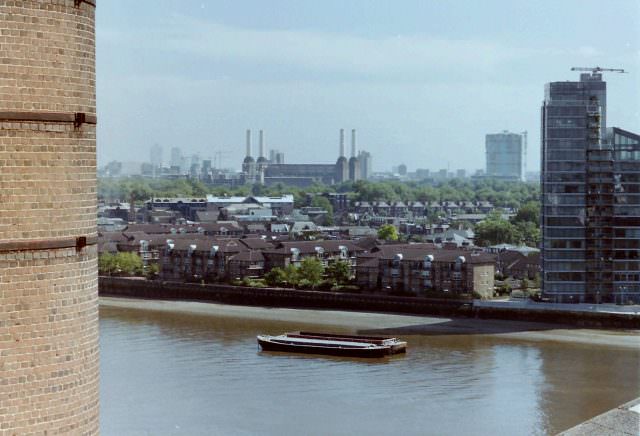 Historical Photos of the Lots Road Power Station of London