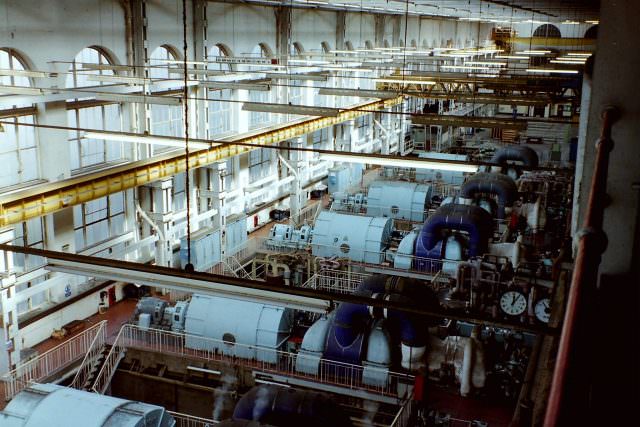 Historical Photos of the Lots Road Power Station of London