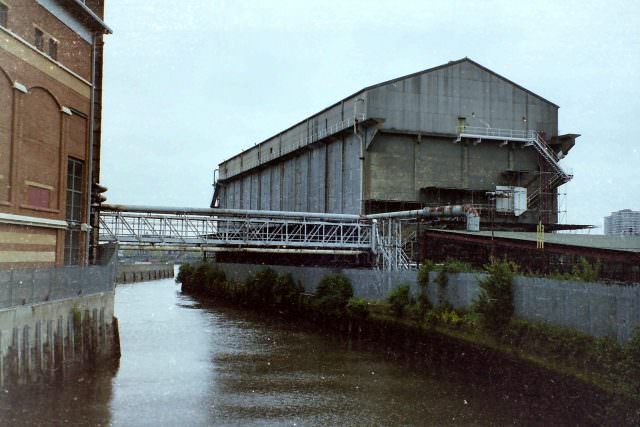 Historical Photos of the Lots Road Power Station of London