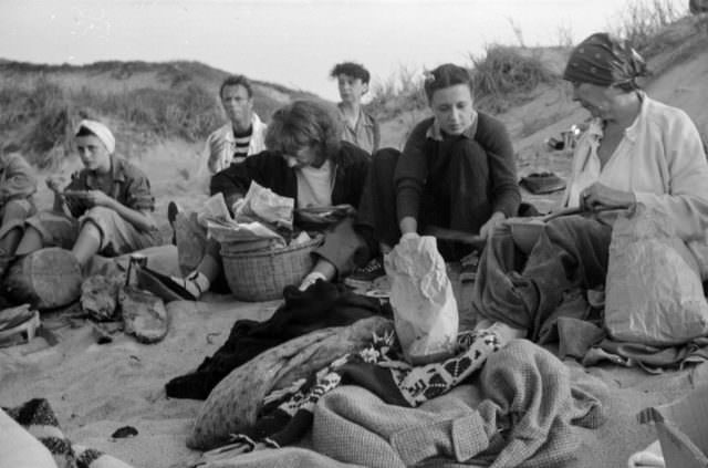 The Life of Provincetown, Massachusetts in the 1930s by Edwin Rosskam