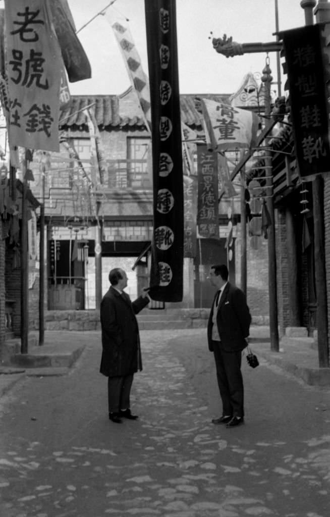 Europa Press journalists visit the sets of the film "55 Days in Peking" produced by Samuel Bronston on October 30 in Las Rozas, Madrid.