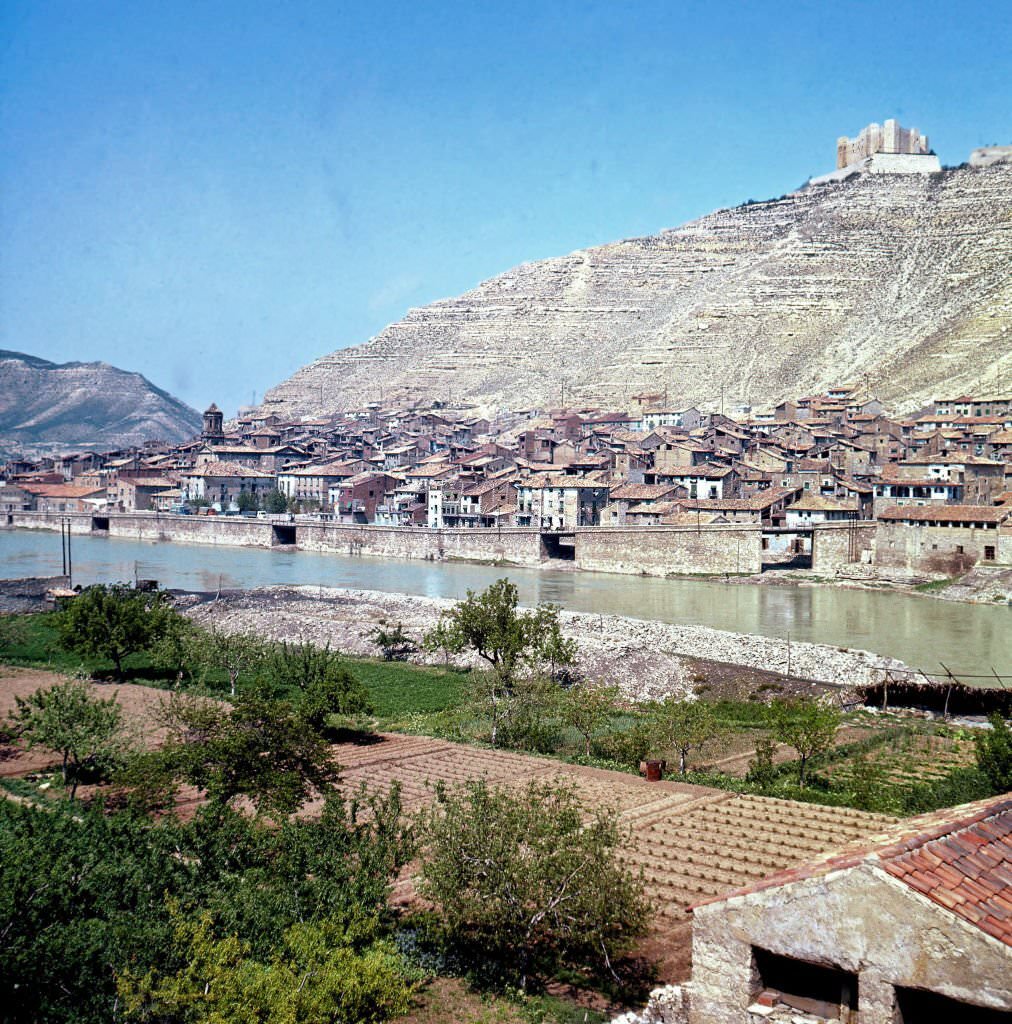 Construction of the Mequinenza Dam in Zaragoza Province, Spain, 1964.