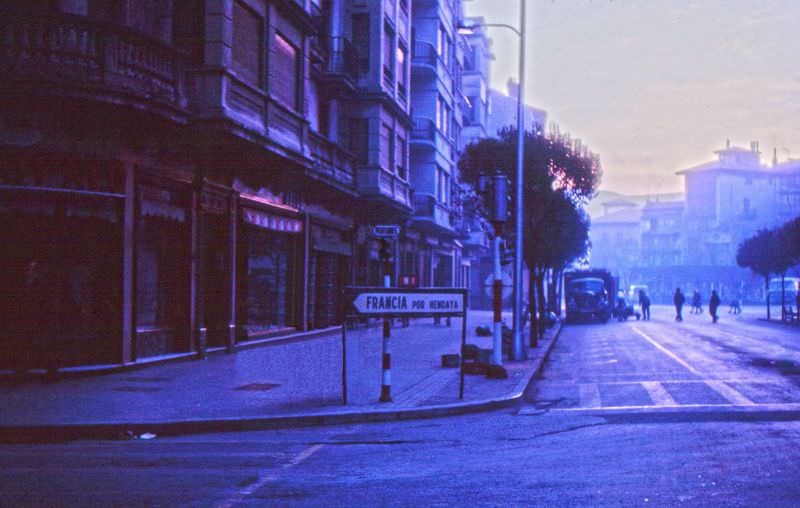 "Francia por Hendaya" sign, Irún, Janury 1963