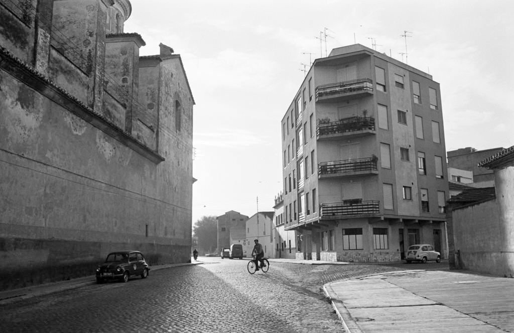 Life in Spain during the process of democratic transition, 1977