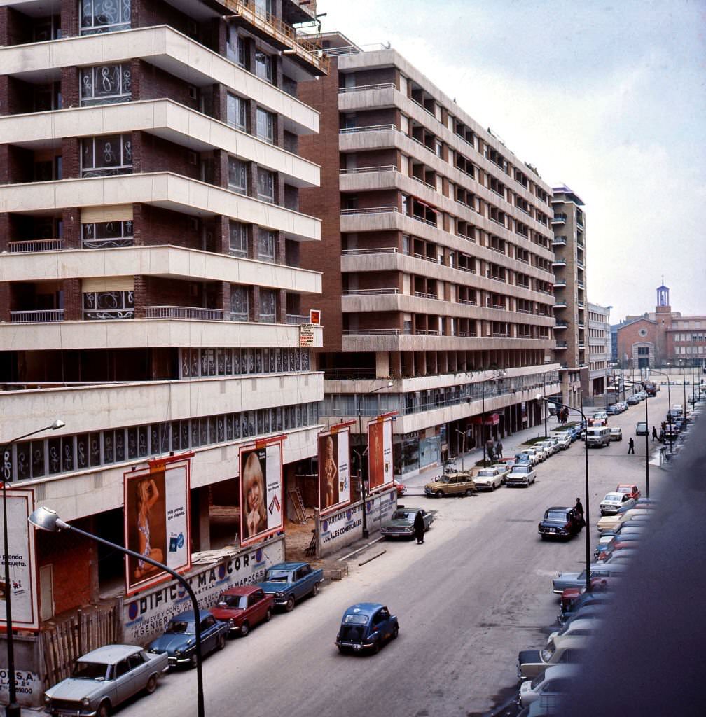 A general view of Felix Boix Street, near Plaza de Castilla, with the Colegio de Nuestra Señora de la Consolacion in the background, in Madrid, Spain, 1970.