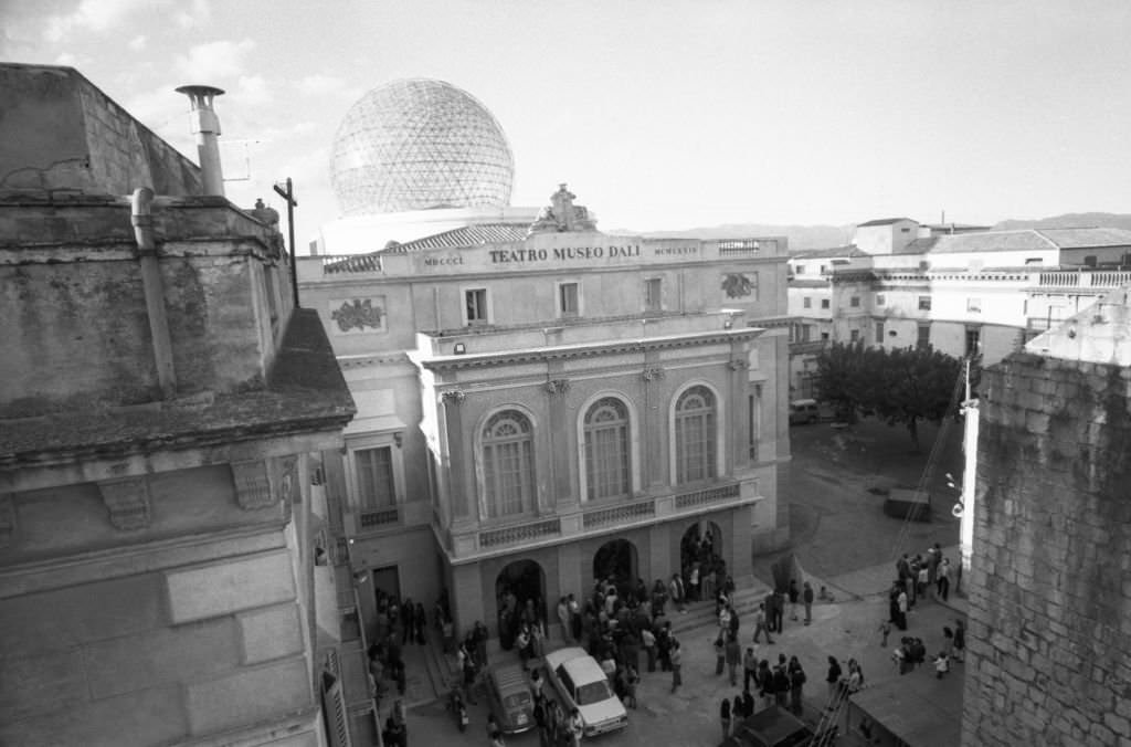 Facade of Salvador Dali's theatre-museum in Figueras on September 28, 1974.