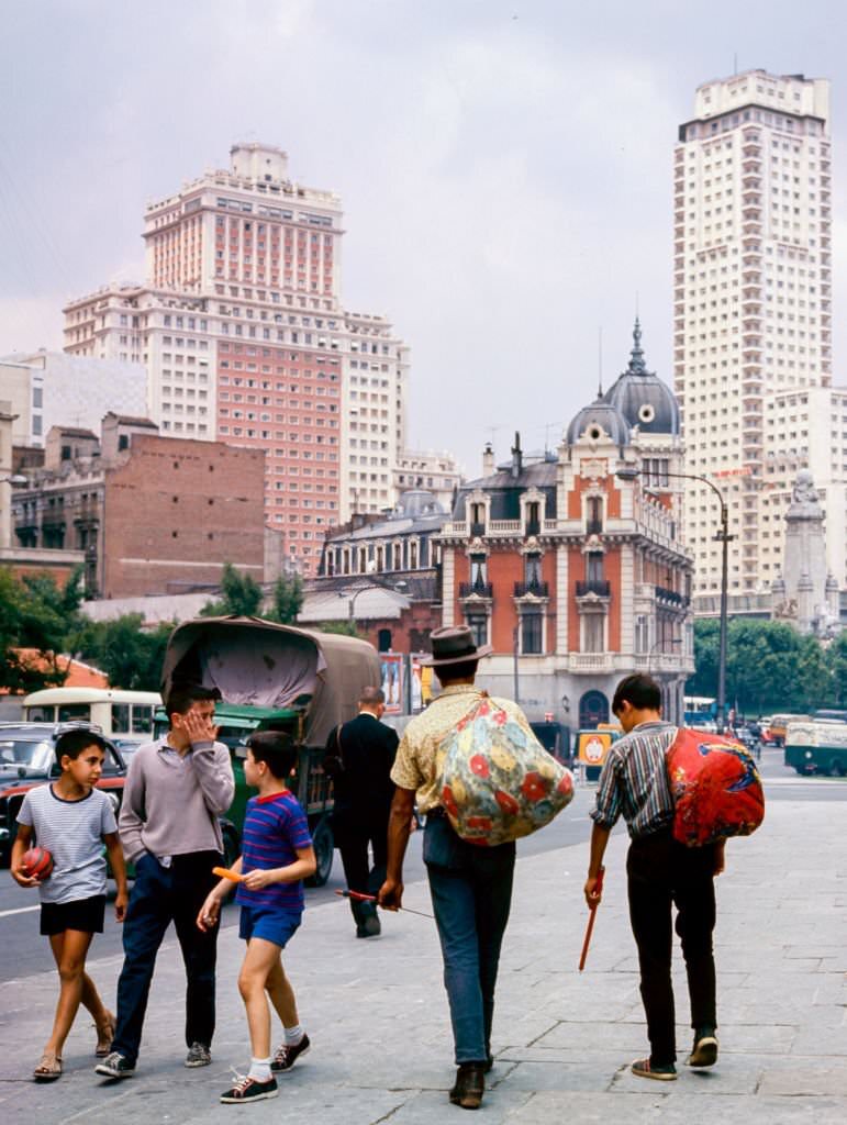 The "maletillas", aspiring bullfighters, in the "Plaza de España", 1975, Madrid, Spain.