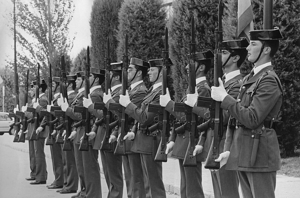Agents of the Civil Guard showing their rifles deployed in front of the barracks. Madrid, 1982