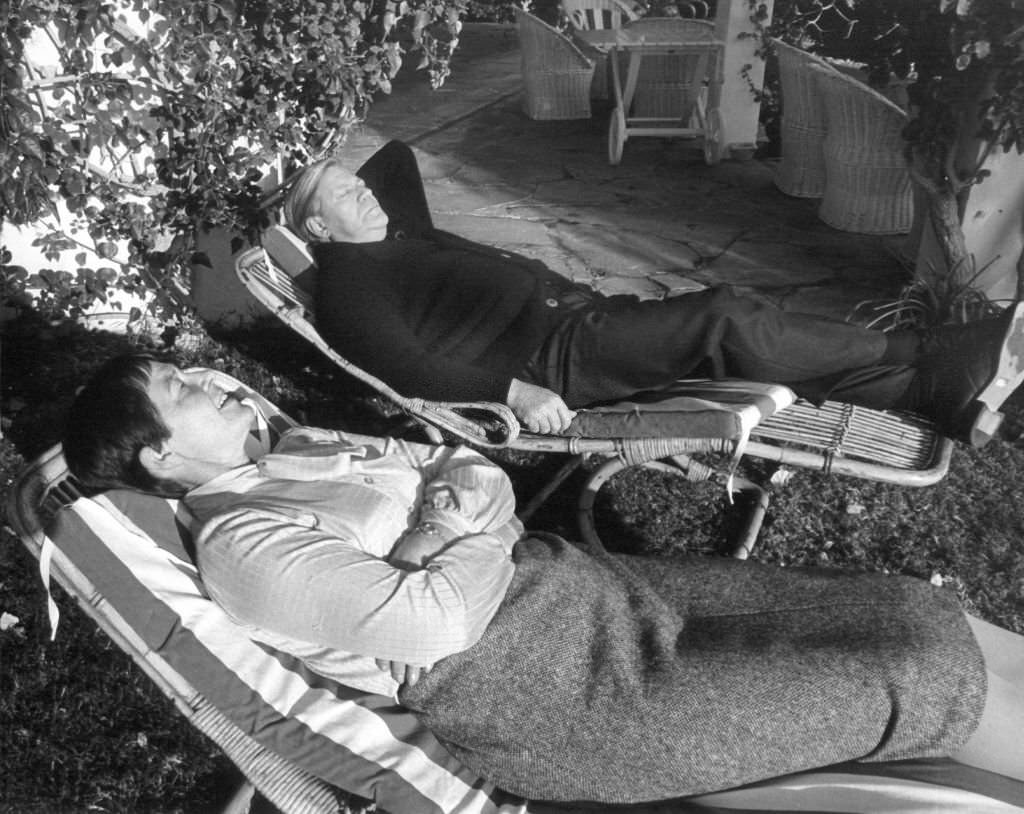 Chancellor Helmut Schmidt (SPD) and his wife Loki relax in their secluded holiday home on the Spanish island of Gran Canaria on January 6, 1981 during their ten-day vacation.