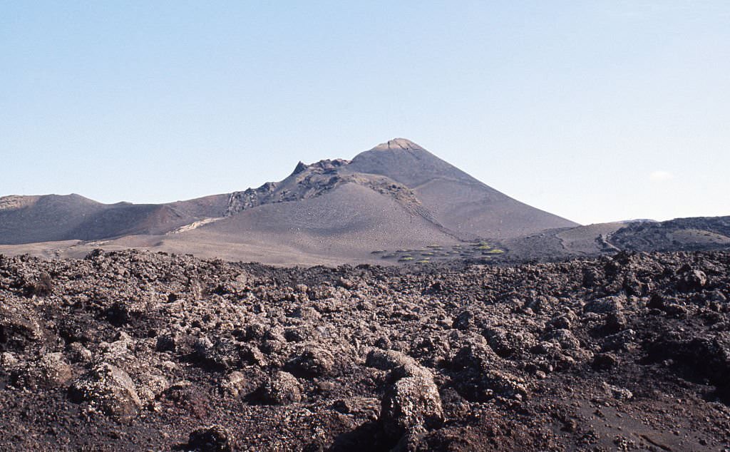 Landschaftsaufnahme, Feuerberge, 1980