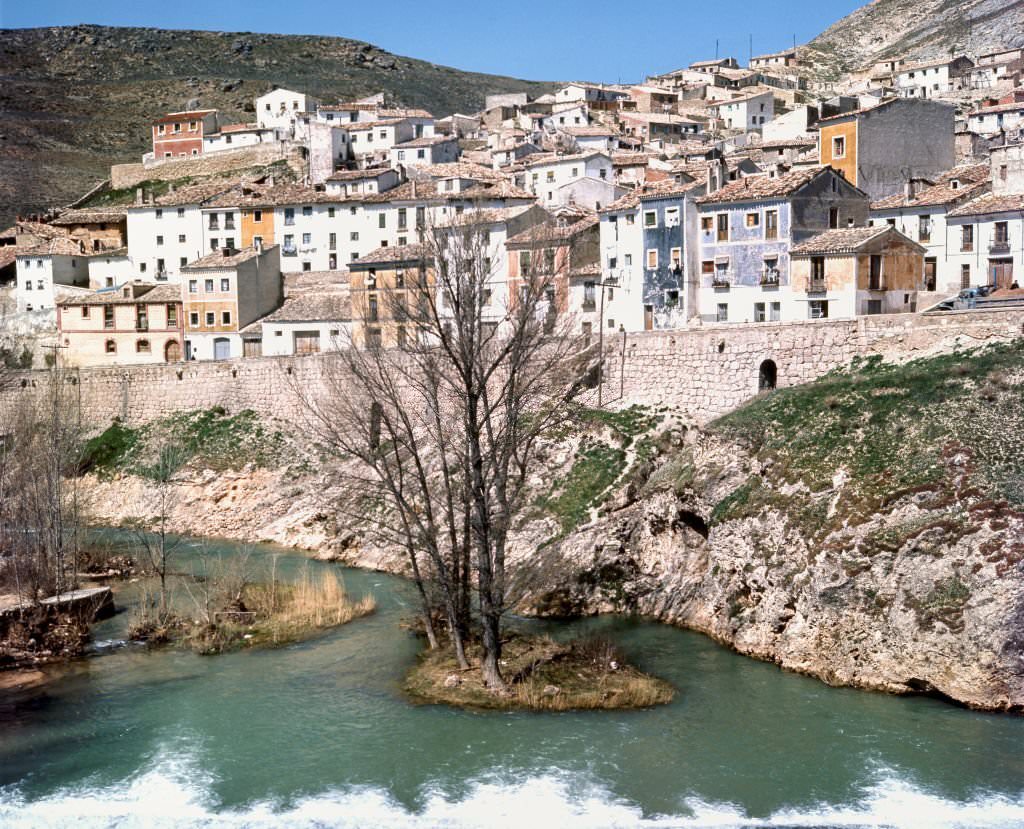 The river Jugar crossing Cuenca, 1983, Castilla La Mancha, Spain.