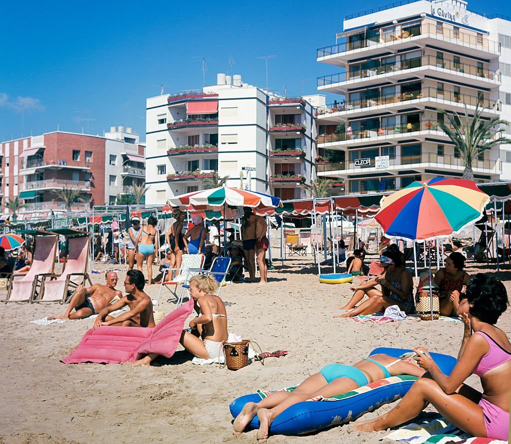 Benidorm 1985, one of the most important tourist beaches of Spain, 17th August 1985, Benidorm, Alicante, Spain.
