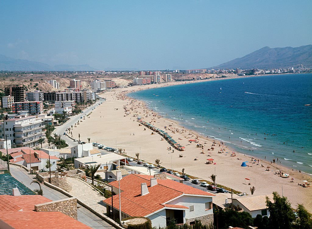 Benidorm 1985, one of the most important tourist beaches of Spain, 17th August 1985, Benidorm, Alicante, Spain.