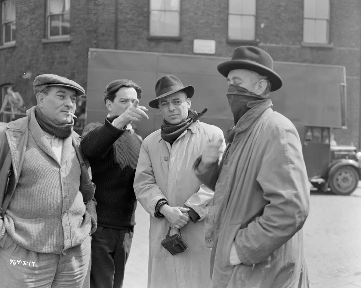 Stunning Behind-the-Scenes from 'The Ladykillers (1955), A Comic Crime Caper