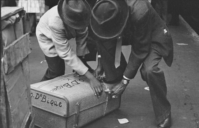 Windrush Generation in London: Rare Historical Photos by Howard Grey in the Spring of 1962