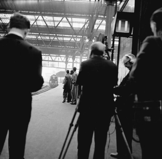 Windrush Generation in London: Rare Historical Photos by Howard Grey in the Spring of 1962