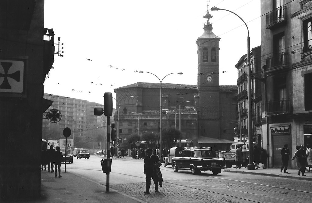 View of the square and church of San Miguel from Espartero street, 1971