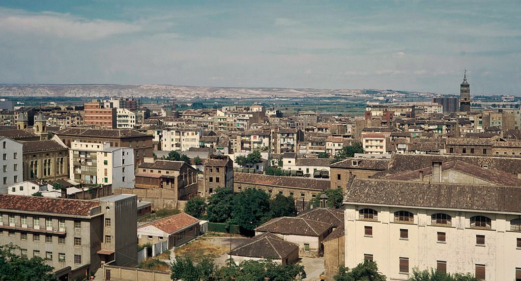 Panoramic view of the northwest from the height of the Colegio Mayor Universitario Virgen del Carmen, on José Luis Albareda street, 1971